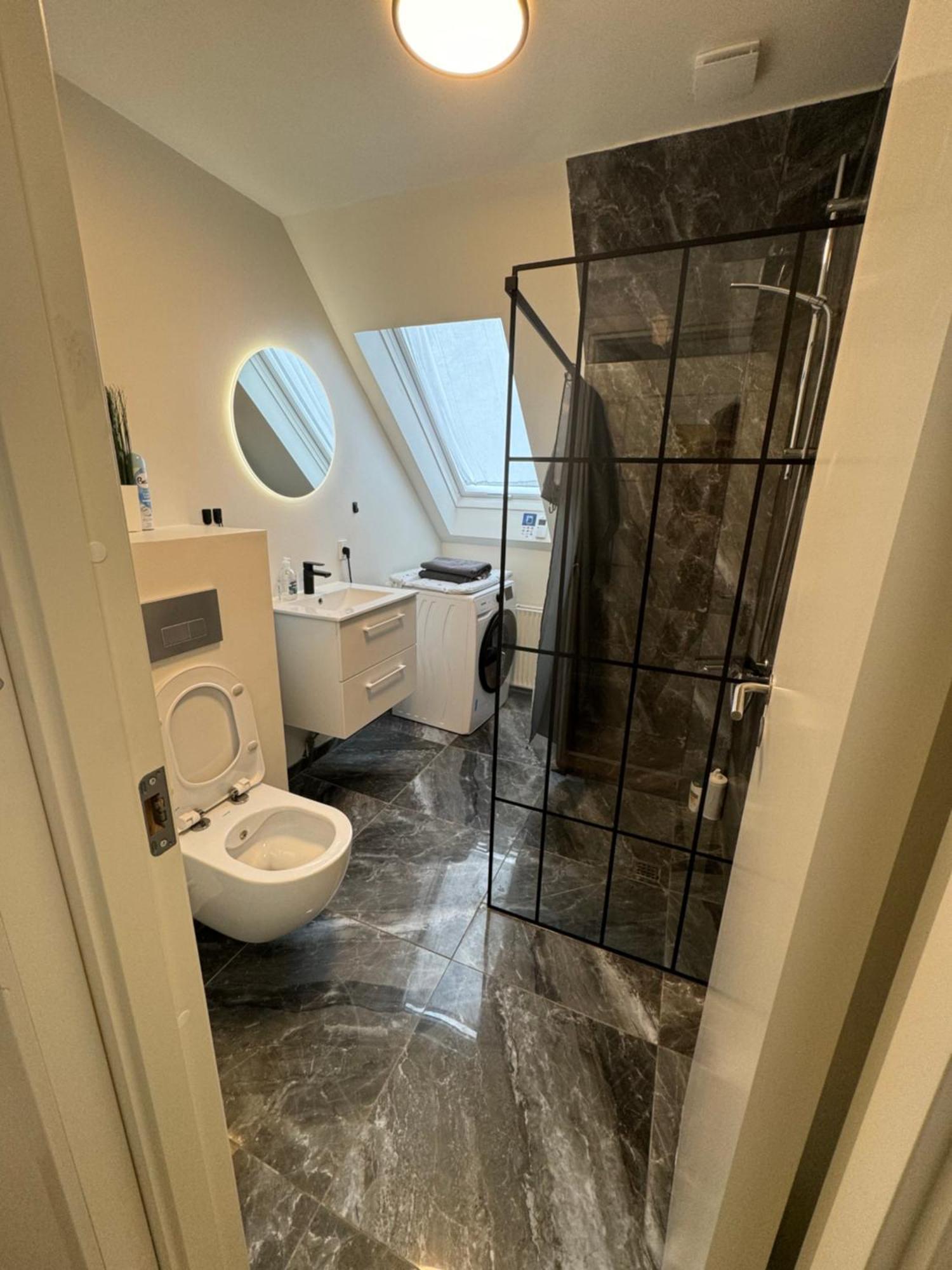 The Nightingale - Top-Equipped House In Odense - Free Parking المظهر الخارجي الصورة